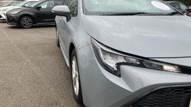 Toyota Corolla 1.8 VVT-i Hybrid Icon Tech 5dr CVT Hybrid Estate